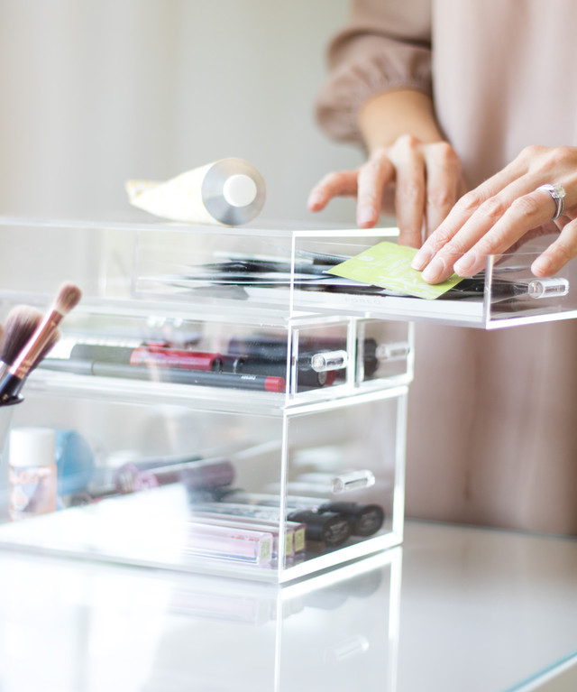 Getting Your Makeup In Order Container Stories