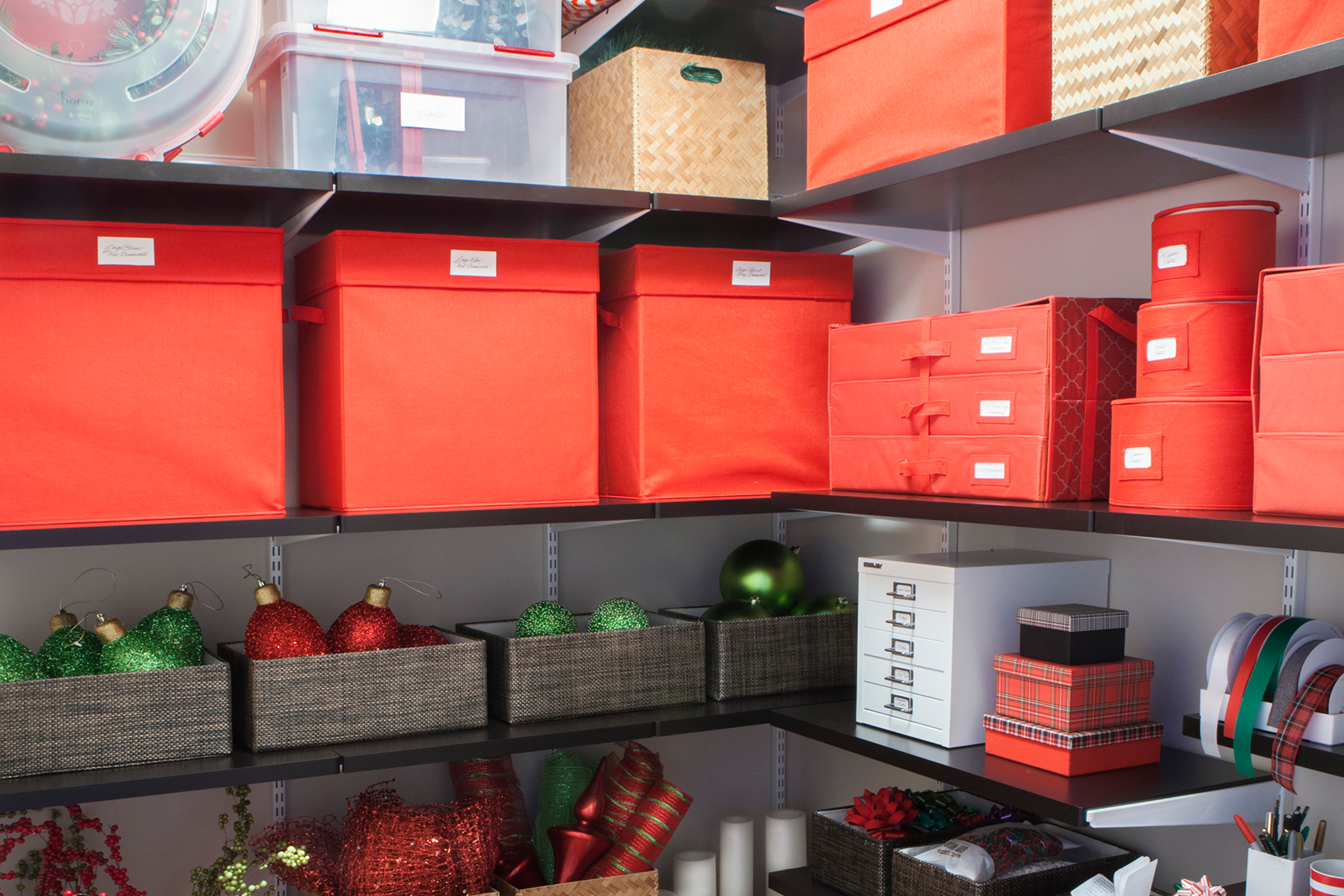 Ken Tremback s Winter Wonderland of Christmas  Storage  